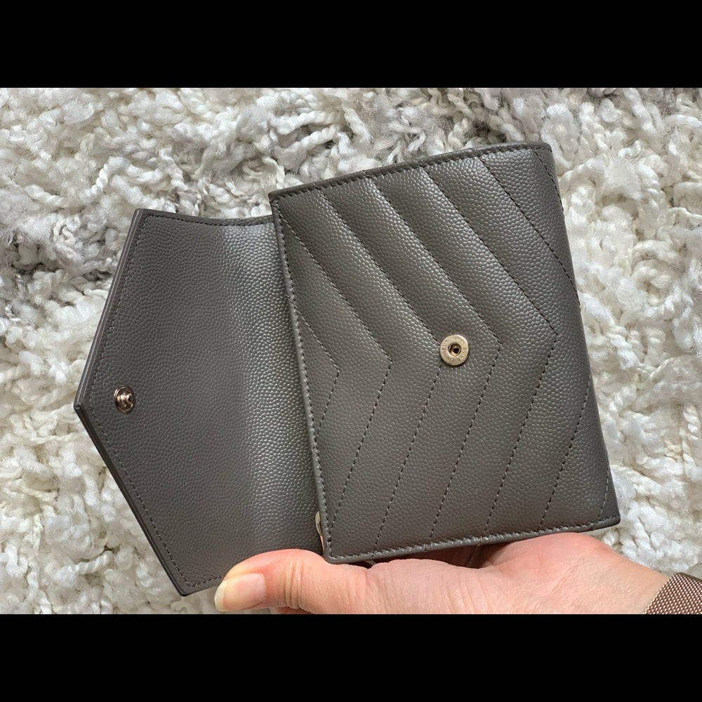 SOLD YSL wallet monogram - Picture 2 of 8